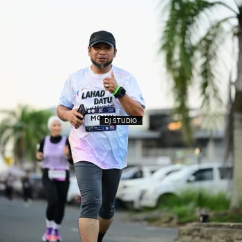 Runner Photo 7909124