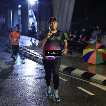 Runner Photo 7909126