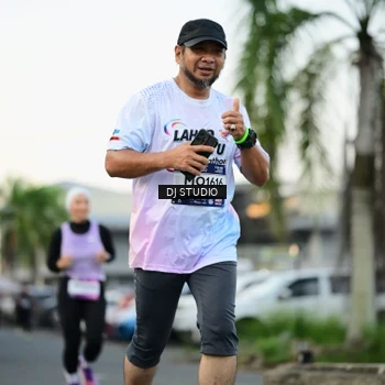 Runner Photo 7909132