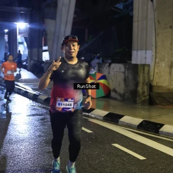 Runner Photo 7909159