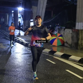 Runner Photo 7909168
