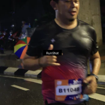 Runner Photo 7909178