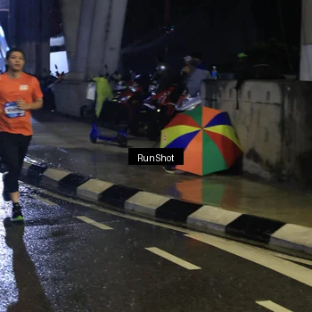 Runner Photo 7909180