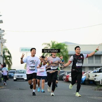 Runner Photo 7909185