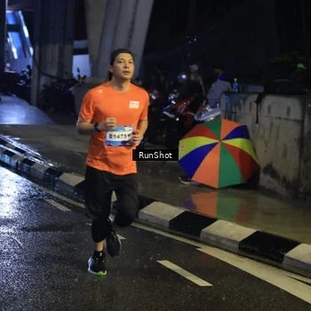Runner Photo 7909195