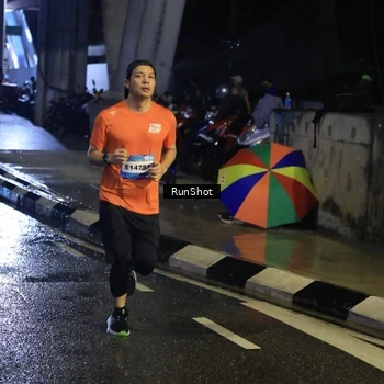 Runner Photo 7909196