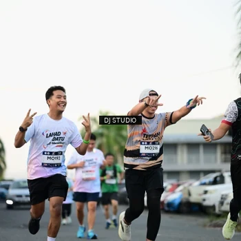 Runner Photo 7909205