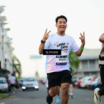 Runner Photo 7909210