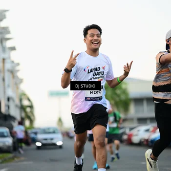 Runner Photo 7909211