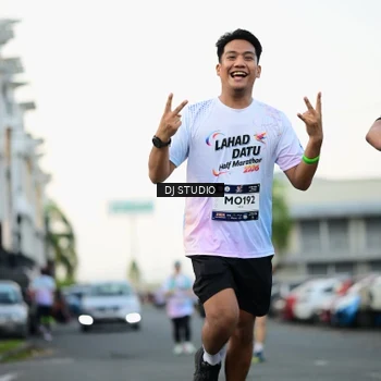 Runner Photo 7909212