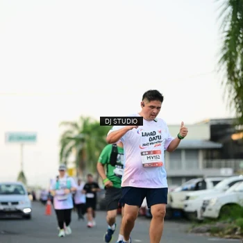 Runner Photo 7909229