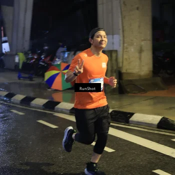 Runner Photo 7909234