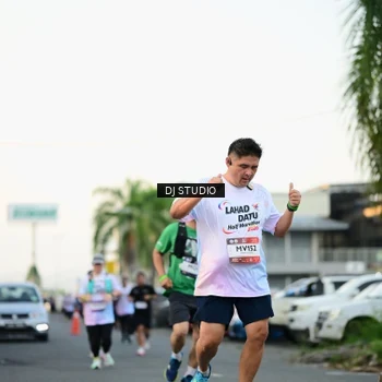 Runner Photo 7909235