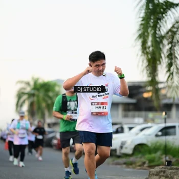 Runner Photo 7909241