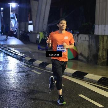 Runner Photo 7909268