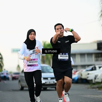 Runner Photo 7909275