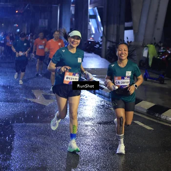 Runner Photo 7909305