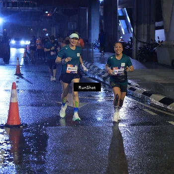 Runner Photo 7909337