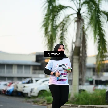 Runner Photo 7909349
