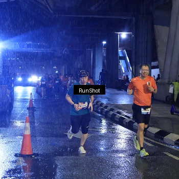 Runner Photo 7909364