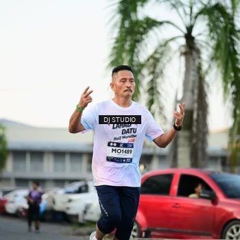 Runner Photo 7909378