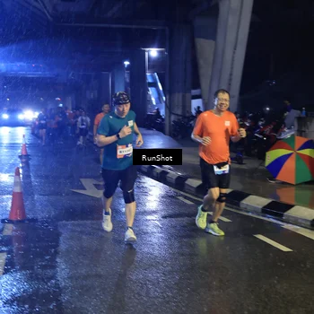 Runner Photo 7909397