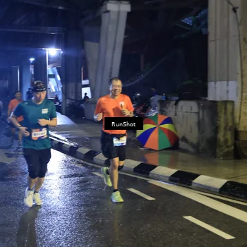 Runner Photo 7909413