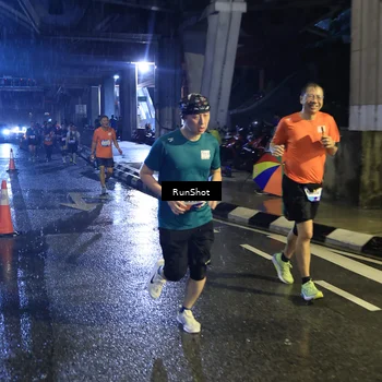 Runner Photo 7909417