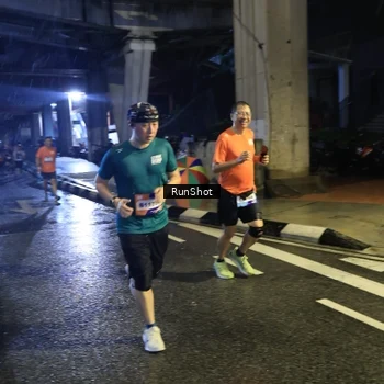 Runner Photo 7909435