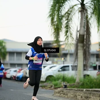 Runner Photo 7909470