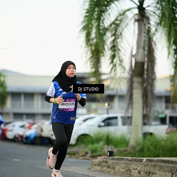 Runner Photo 7909475