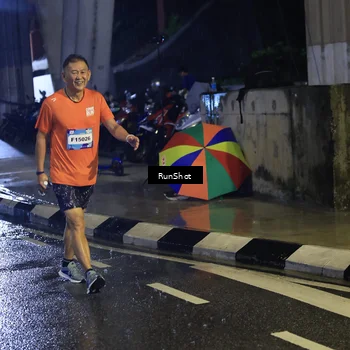 Runner Photo 7909502