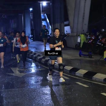 Runner Photo 7909534