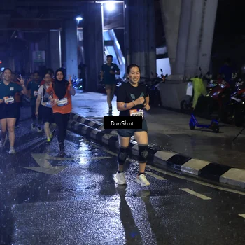 Runner Photo 7909535
