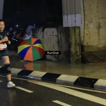 Runner Photo 7909550