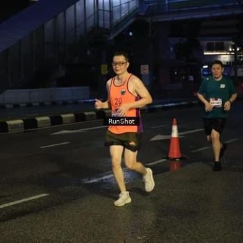 Runner Photo 7909565