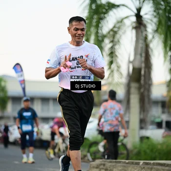 Runner Photo 7909594