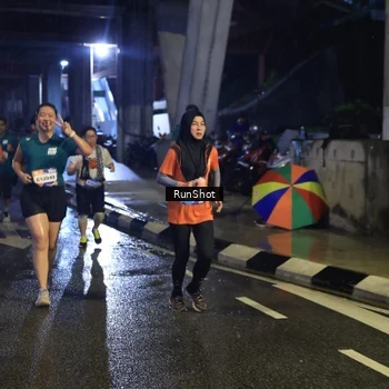 Runner Photo 7909602