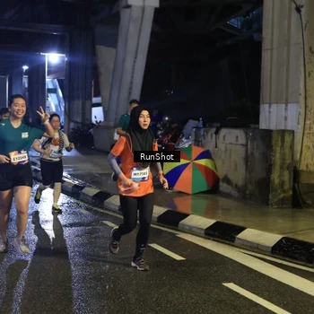 Runner Photo 7909609