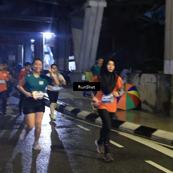 Runner Photo 7909615