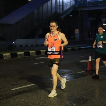 Runner Photo 7909633
