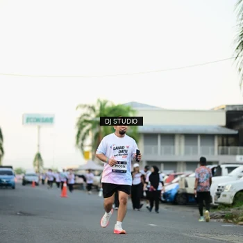 Runner Photo 7909647