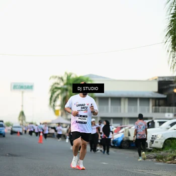 Runner Photo 7909656