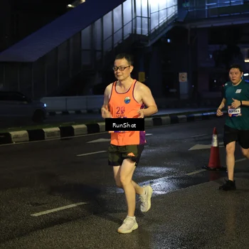 Runner Photo 7909657