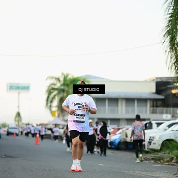Runner Photo 7909659