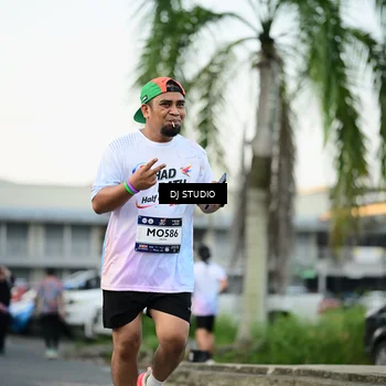 Runner Photo 7909673
