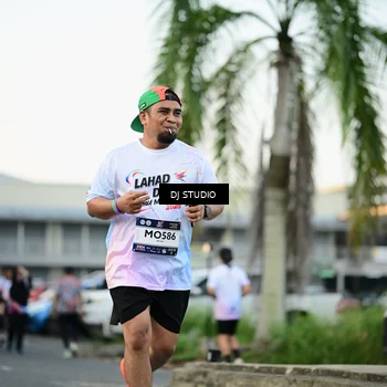 Runner Photo 7909677