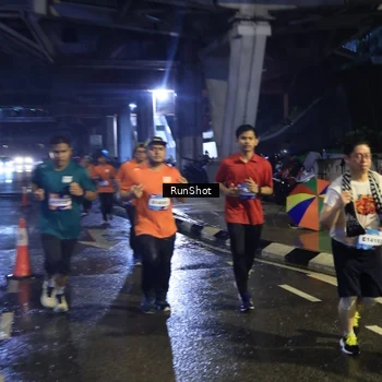 Runner Photo 7909689