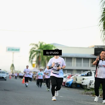 Runner Photo 7909702