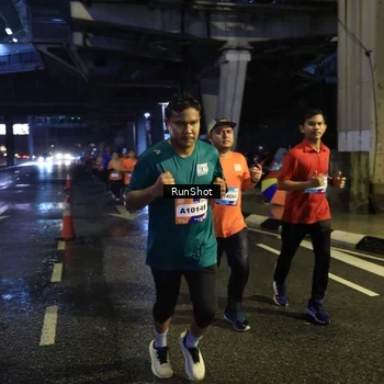 Runner Photo 7909738